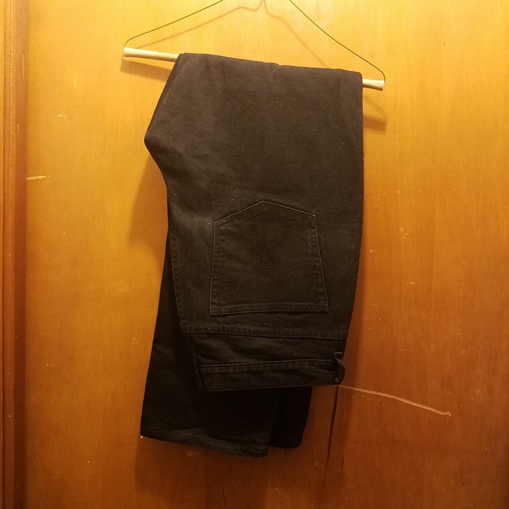 Jeans - Picture 2 of 3